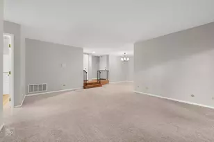 435 Somerset Ct, Aurora, IL 60504 - Photo 5