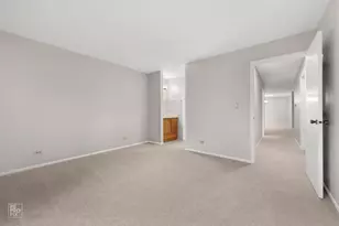 435 Somerset Ct, Aurora, IL 60504 - Photo 11
