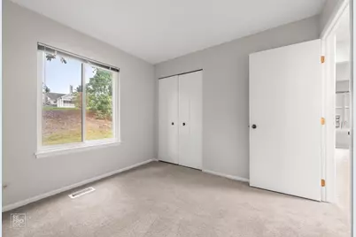 435 Somerset Court #B, Aurora, IL 60504 - Photo 13