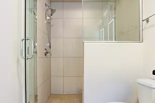 2100 Greenwood St, Evanston, IL 60201 - Photo 9