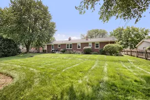 1434 Maple Ln, Elgin, IL 60123 - Photo 27