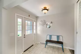 1434 Maple Ln, Elgin, IL 60123 - Photo 5