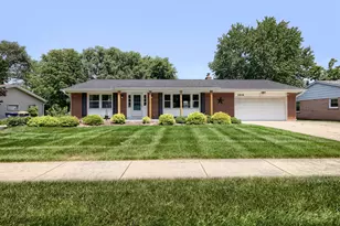 1434 Maple Ln, Elgin, IL 60123 - Photo 1