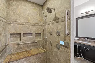 4527 Hatch Ln, Lisle, IL 60532 - Photo 13