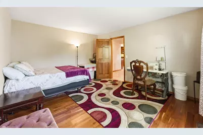 690 Waterford Drive, Des Plaines, IL 60016 - Photo 21