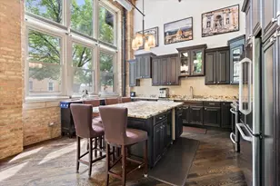 3900 N Claremont Ave, Chicago, IL 60618 - Photo 9