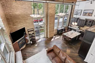 3900 N Claremont Ave, Chicago, IL 60618 - Photo 23