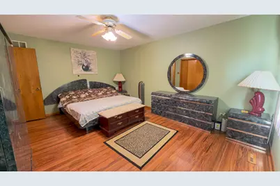 10S168 Oneill Drive, Burr Ridge, IL 60527 - Photo 17