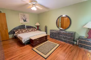 10S168 Oneill Dr, Burr Ridge, IL 60527 - Photo 17