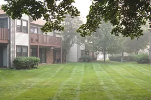 [Address not provided], Buffalo Grove, IL 60089 - Photo 11
