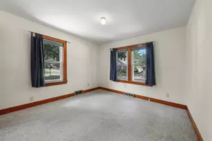 1614 7th St, Peru, IL 61354 - Photo 11