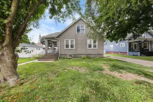1614 7th St, Peru, IL 61354 - Photo 1