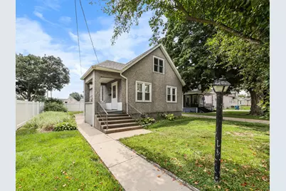 1614 7th Street, Peru, IL 61354 - Photo 1