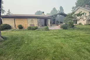 2403 W Fairview Ave, Johnsburg, IL 60051 - Photo 5