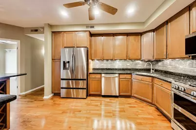 425 Village Green #508, Lincolnshire, IL 60069 - Photo 7