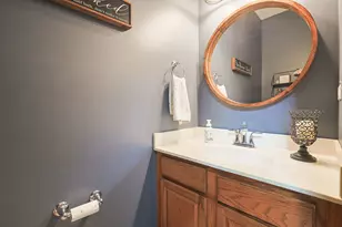 3105 Merrywell Ct, Carpentersville, IL 60110 - Photo 17