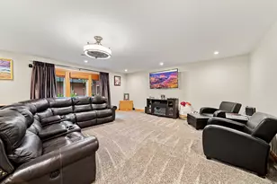 2455 W Ohio St, Chicago, IL 60612 - Photo 13