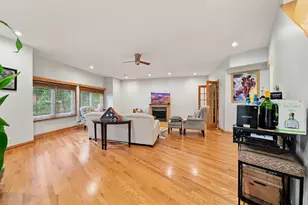 2455 W Ohio St, Chicago, IL 60612 - Photo 23