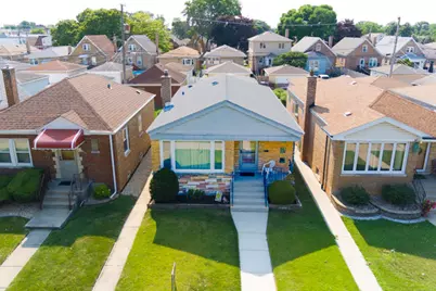 5428 S Newcastle Avenue, Chicago, IL 60638 - Photo 1
