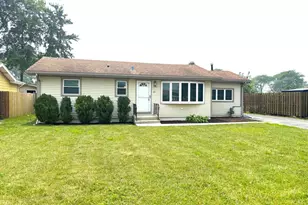 7937 W 82nd Pl, Bridgeview, IL 60455 - Photo 1