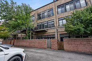 1760 W Wrightwood Ave, Chicago, IL 60614 - Photo 11