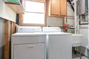 916 Lorelei Dr, Zion, IL 60099 - Photo 19