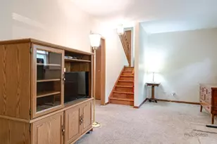 916 Lorelei Dr, Zion, IL 60099 - Photo 13