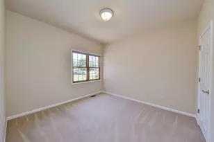 4N382 Mark Twain St, Saint Charles, IL 60175 - Photo 11