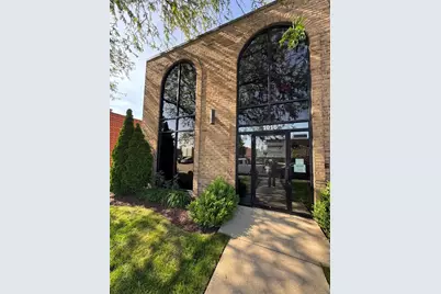1016 Lunt Avenue, Schaumburg, IL 60193 - Photo 3