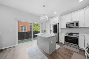 2502 S Calumet Ave, Chicago, IL 60616 - Photo 9