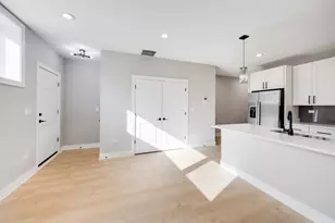 6639 S Langley Ave, Chicago, IL 60637 - Photo 5