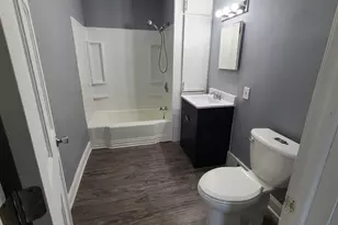 121 N May St, Aurora, IL 60506 - Photo 17