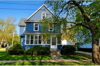 121 N May Street, Aurora, IL 60506 - Photo 1