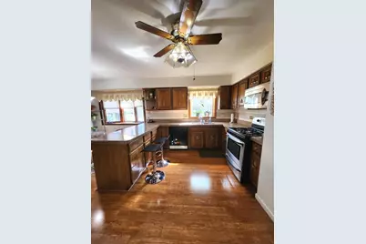 709 Garfield Avenue, Libertyville, IL 60048 - Photo 11