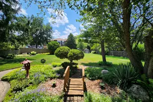 709 Garfield Ave, Libertyville, IL 60048 - Photo 33