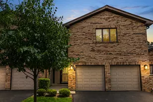 1697 Pebble Beach Dr, Hoffman Estates, IL 60169 - Photo 1