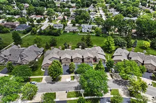 1697 Pebble Beach Dr, Hoffman Estates, IL 60169 - Photo 27