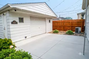 7520 W Carmen Ave, Harwood Heights, IL 60706 - Photo 25