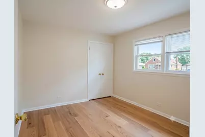 7520 W Carmen Avenue, Harwood Heights, IL 60706 - Photo 9