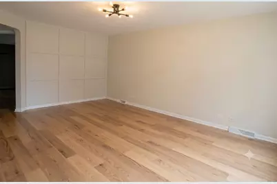 7520 W Carmen Avenue, Harwood Heights, IL 60706 - Photo 3
