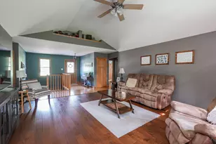 6174 Tulip Ln, Grant Park, IL 60940 - Photo 9