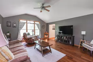 6174 Tulip Ln, Grant Park, IL 60940 - Photo 11