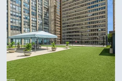655 W Irving Park Road #5411, Chicago, IL 60613 - Photo 23