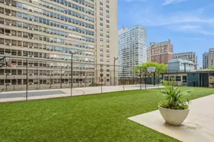 655 W Irving Park Rd, Chicago, IL 60613 - Photo 25