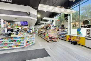 655 W Irving Park Rd, Chicago, IL 60613 - Photo 29