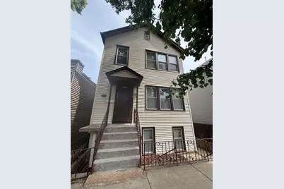 3327 S Lituanica Avenue, Chicago, IL 60608 - Photo 3