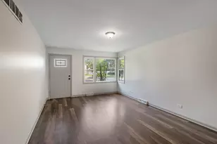 [Address not provided], Elgin, IL 60120 - Photo 3