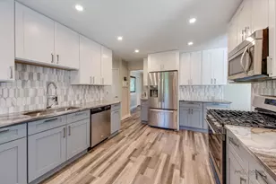 11335 Bayberry Dr, Roscoe, IL 61073 - Photo 9