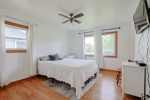 521 Edgewood Ln, Elk Grove Village, IL 60007 - Photo 17
