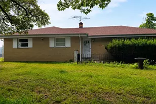 11305 Ballard Rd, Woodstock, IL 60098 - Photo 1